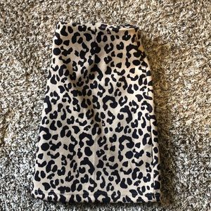 Leopard print skirt